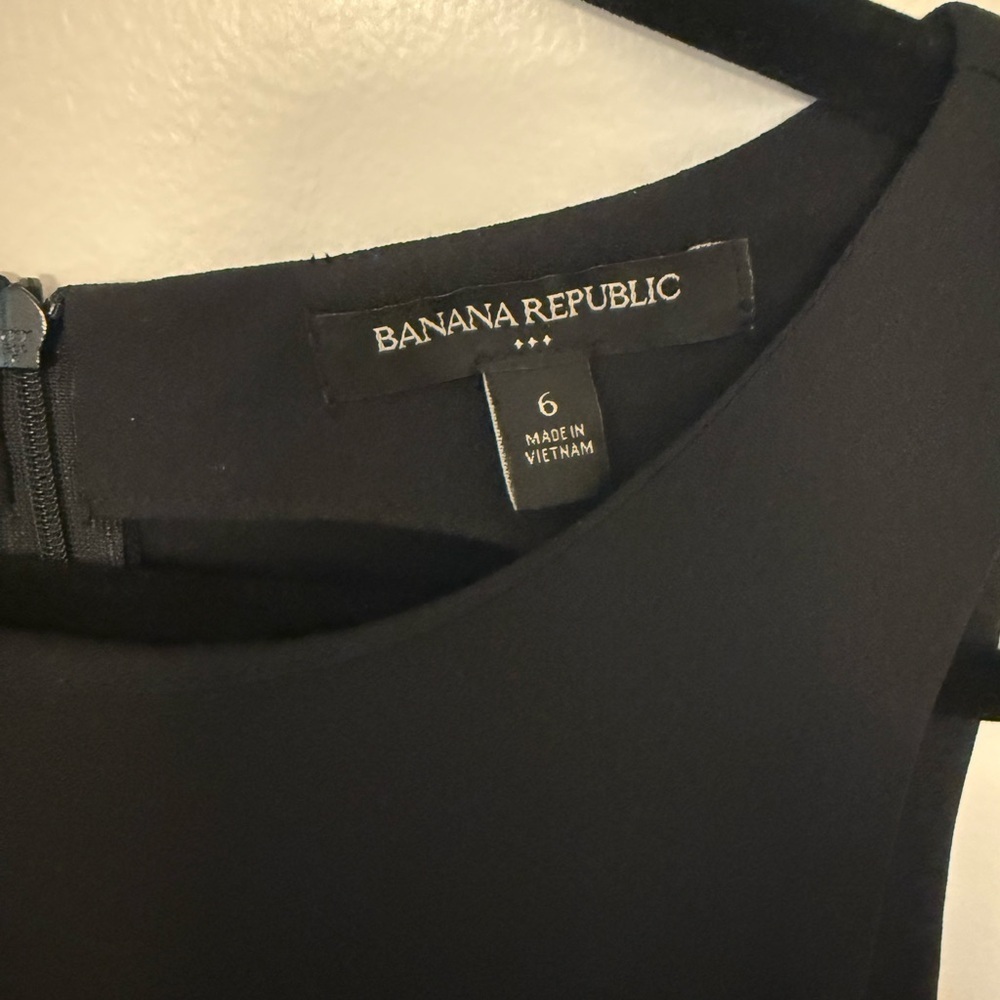 Banana Republic Sporty Jumpsuit with Front Pockets and Side Stripe Women’s 6 - Picture 7 of 10